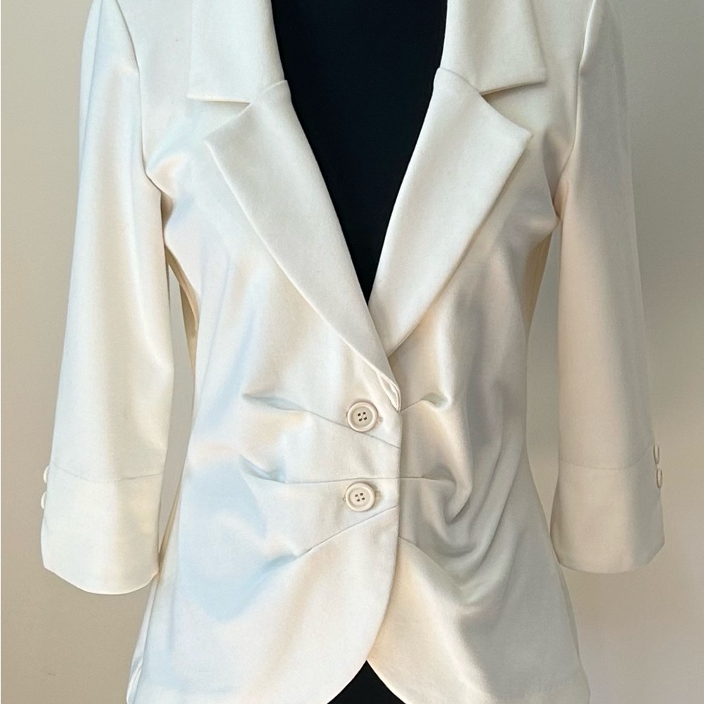 Daphne by Lucian Matis stretch jacket